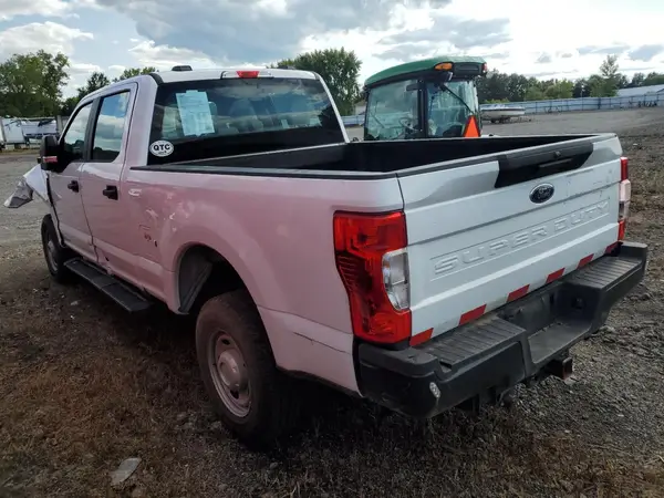 1FT8W3B68NEF28660 2022 FORD F350 - Image 2
