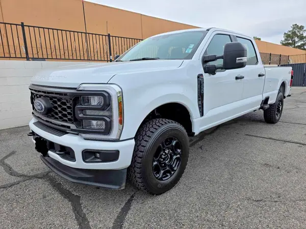 1FT8W3BA3RED48030 2024 FORD F350 - Image 2