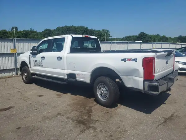 1FT8W3BA3SED98304 2025 FORD F350 - Image 2