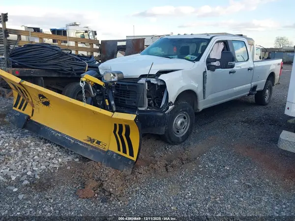 1FT8W3BA4RED50594 2024 FORD F350 - Image 2