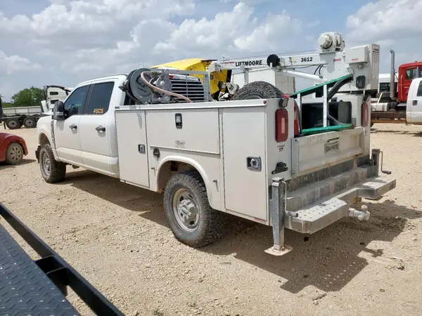 1FT8W3BA4REE03701 2024 FORD F350 - Image 2