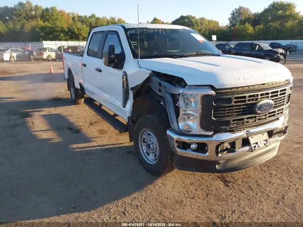 1FT8W3BA5REC27421 2024 FORD F350 - Image 1