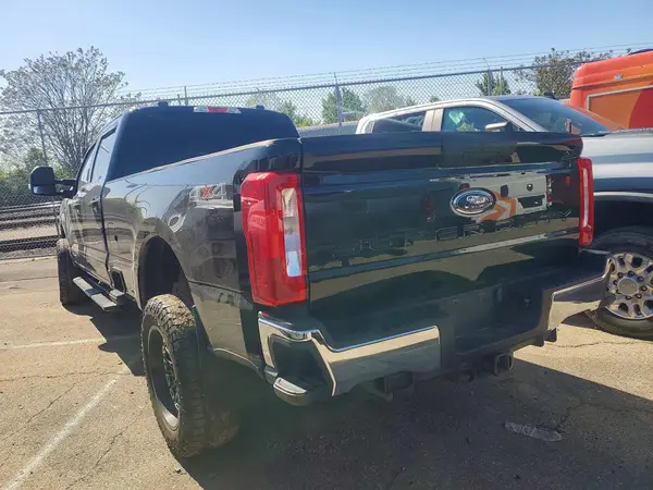 1FT8W3BM1PEC02085 2023 FORD F350 - Image 2