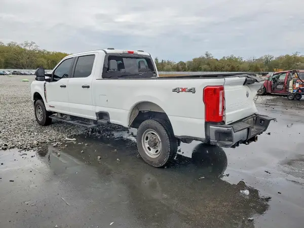 1FT8W3BM4REC28103 2024 FORD F350 - Image 2