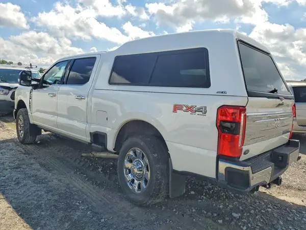 1FT8W3BN0REC38183 2024 FORD F350 - Image 2