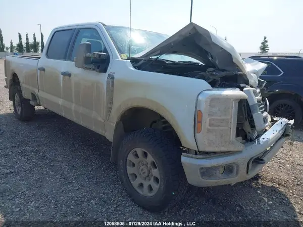 1FT8W3BN2REC66616 2024 FORD F350 - Image 1