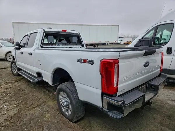 1FT8W3BN6REC14924 2024 FORD F350 - Image 2