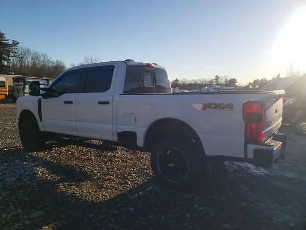 1FT8W3BN8REE45095 2024 FORD F350 - Image 2