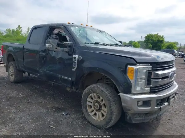 1FT8W3BT0HEB20891 2017 FORD F350 - Image 1