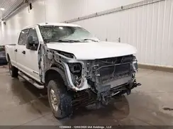 1FT8W3BT0HEE10905 2017 FORD F350