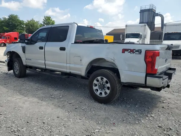 1FT8W3BT0HEF44944 2017 FORD F350 - Image 2
