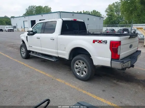 2017 FORD F350 IAAI lot 42600599 auction photo 3