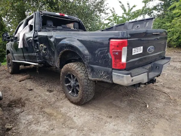 1FT8W3BT1HED58720 2017 FORD F350 - Image 2