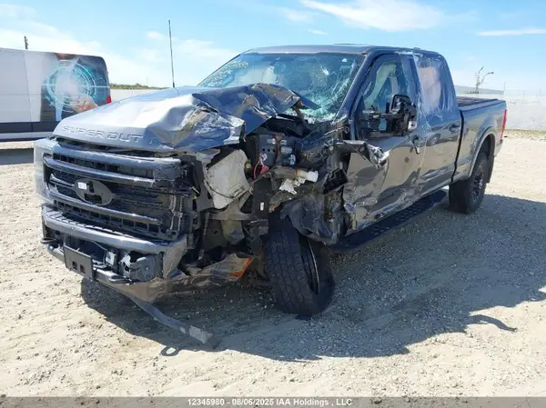 1FT8W3BT1NEF37996 2022 FORD F350 - Image 2