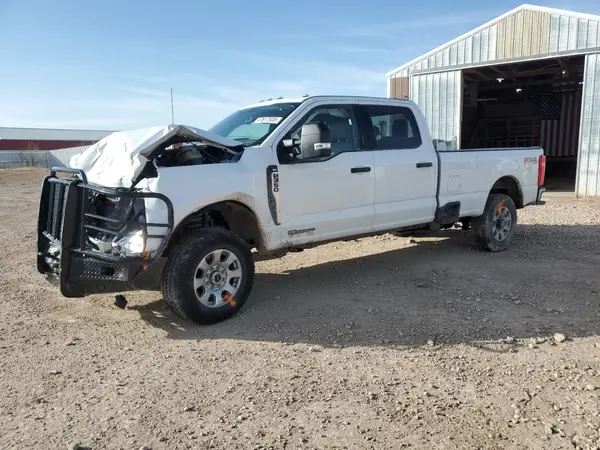1FT8W3BT1REE21588 2024 FORD F350 - Image 1