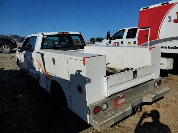1FT8W3BT2HEB85872 2017 FORD F350 - Image 2
