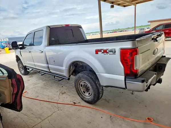 1FT8W3BT2HED17125 2017 FORD F350 - Image 2