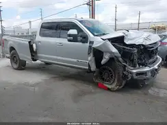 1FT8W3BT2HEE57370 2017 FORD F350