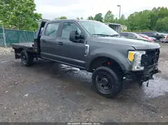 1FT8W3BT2HEE68000 2017 FORD F350