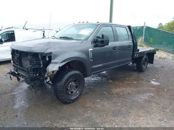 1FT8W3BT2HEE68000 2017 FORD F350 - Image 2