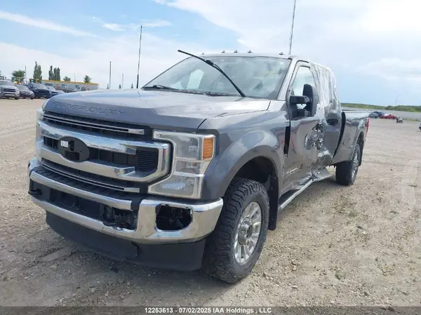 1FT8W3BT2NEE27216 2022 FORD F350 - Image 2