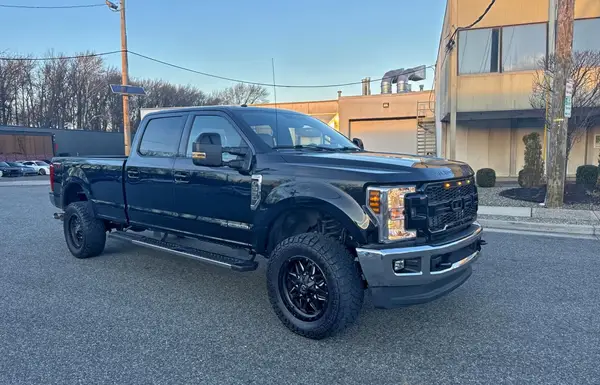 1FT8W3BT3HEB90093 2017 FORD F350 - Image 1
