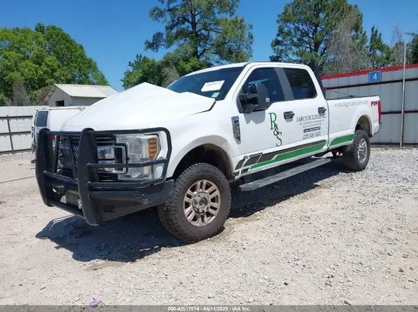 1FT8W3BT3JEB18901 2018 FORD F350 - Image 2