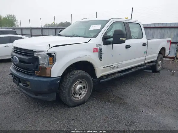 1FT8W3BT3JEC23079 2018 FORD F350 - Image 2