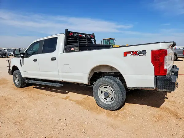 1FT8W3BT3JEC56714 2018 FORD F350 - Image 2