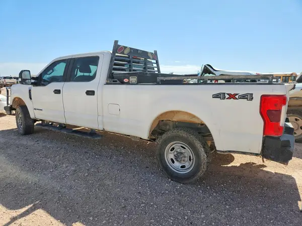 1FT8W3BT3KEE59619 2019 FORD F350 - Image 2