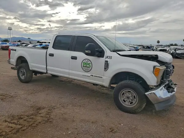 1FT8W3BT4HEE33040 2017 FORD F350 - Image 1
