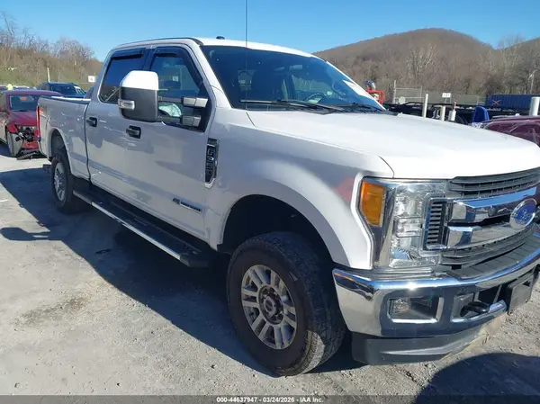 1FT8W3BT4HEF32232 2017 FORD F350 - Image 2