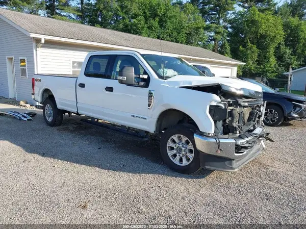 1FT8W3BT5NEF60018 2022 FORD F350 - Image 1