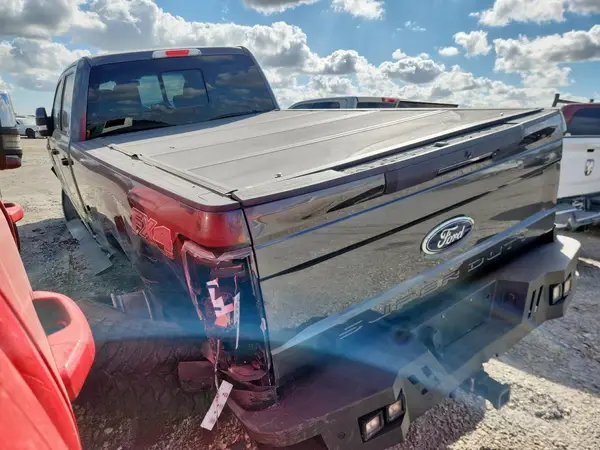 1FT8W3BT6HED48927 2017 FORD F350 - Image 2