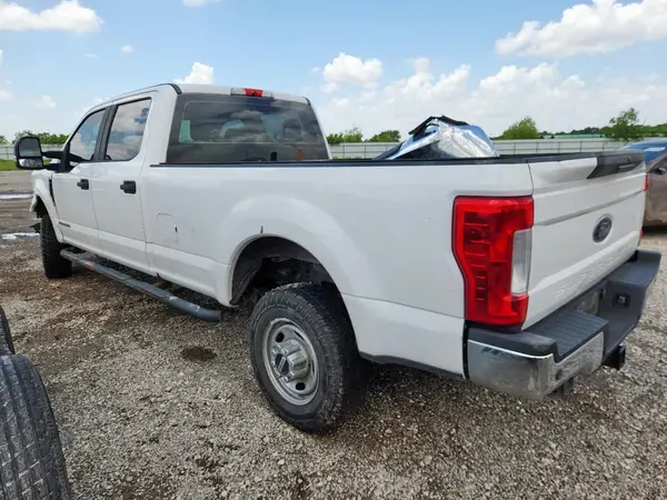 1FT8W3BT6JEB42318 2018 FORD F350 - Image 2