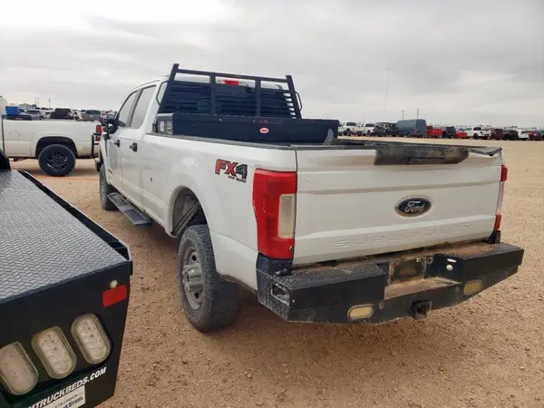1FT8W3BT7HEE86685 2017 FORD F350 - Image 2