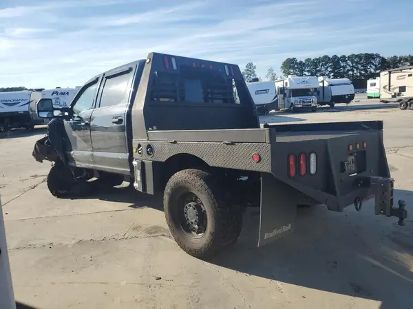 1FT8W3BT7KEF92027 2019 FORD F350 - Image 2