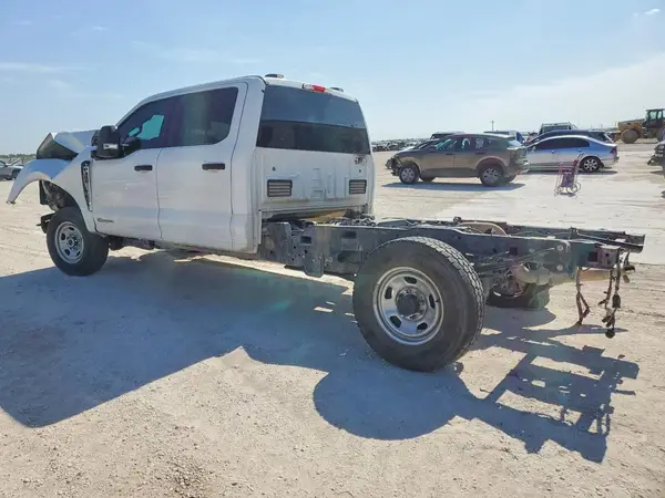 1FT8W3BT7PEC11395 2023 FORD F350 - Image 2