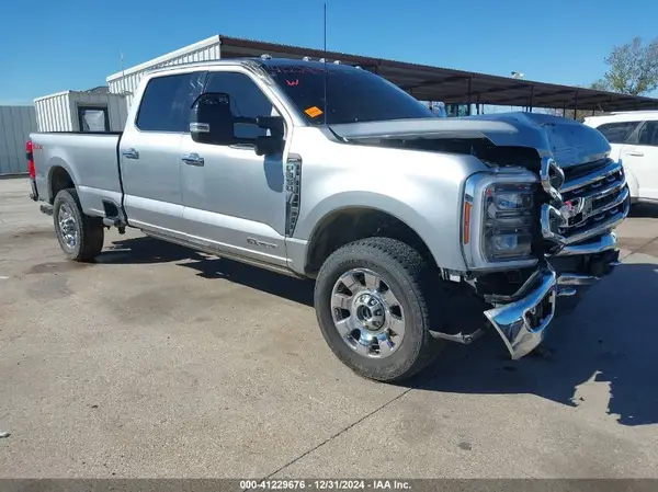 1FT8W3BT7REE76577 2024 FORD F350 - Image 1