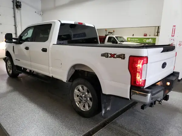 1FT8W3BT8HEB12750 2017 FORD F350 - Image 2