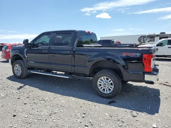 1FT8W3BT8JEB17548 2018 FORD F350 - Image 2