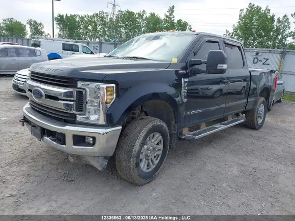 1FT8W3BT8JEB78527 2018 FORD F350 - Image 2