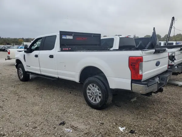 1FT8W3BT8JEC71533 2018 FORD F350 - Image 2