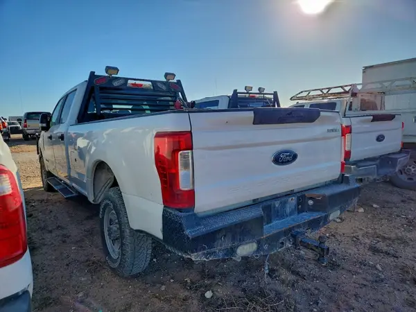 1FT8W3BT8JEC94407 2018 FORD F350 - Image 2