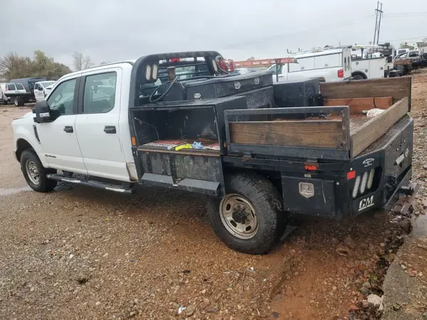 1FT8W3BT8KED27018 2019 FORD F350 - Image 2