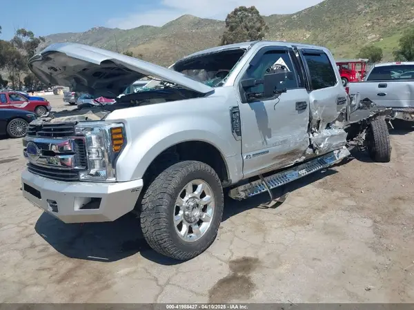 1FT8W3BT8KEF92439 2019 FORD F350 - Image 2