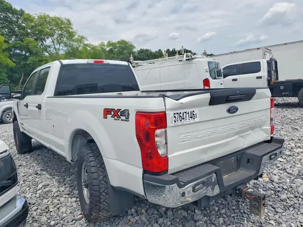 1FT8W3BT8NED56426 2022 FORD F350 - Image 2