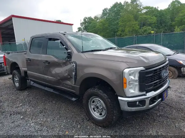 1FT8W3BT8PEE10715 2023 FORD F350 - Image 1