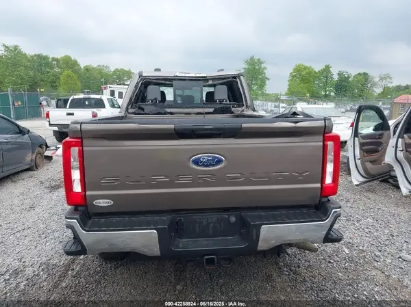 1FT8W3BT8PEE10715 2023 FORD F350 - Image 8