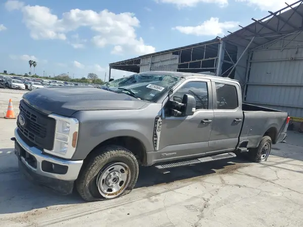1FT8W3BT8REC33926 2024 FORD F350 - Image 1